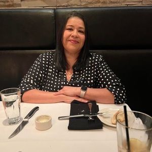 Meet your Posher, Eva